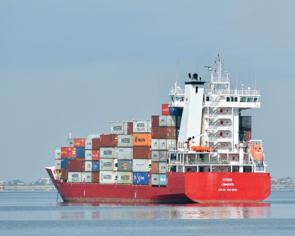 cargo-ship-6598149_1280 cargo-ship-6598149_1280